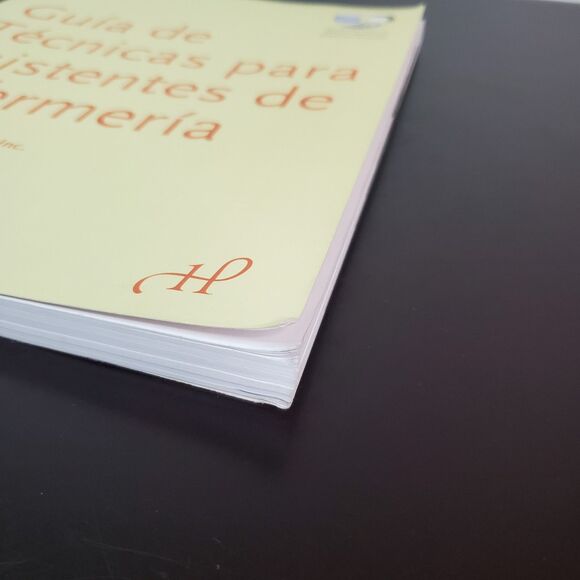 Guia de Technicas para Asistentes de Enfermeria (Spanish Edition) 2nd Edition - Picture 7 of 12